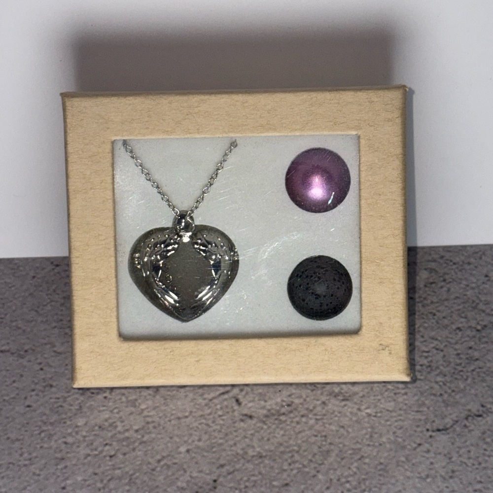 Aromatherapy Silver Heart Necklace with Purple and Black Inserts